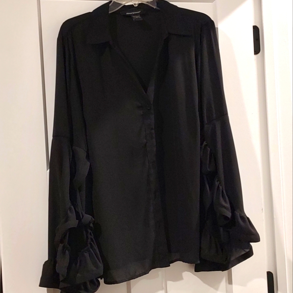 Never worn black nlouse